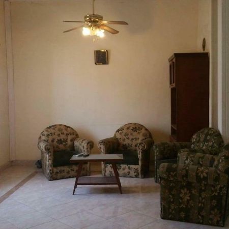 Elegant Heliopolis, Studio-Apartment Kairo Exterior foto