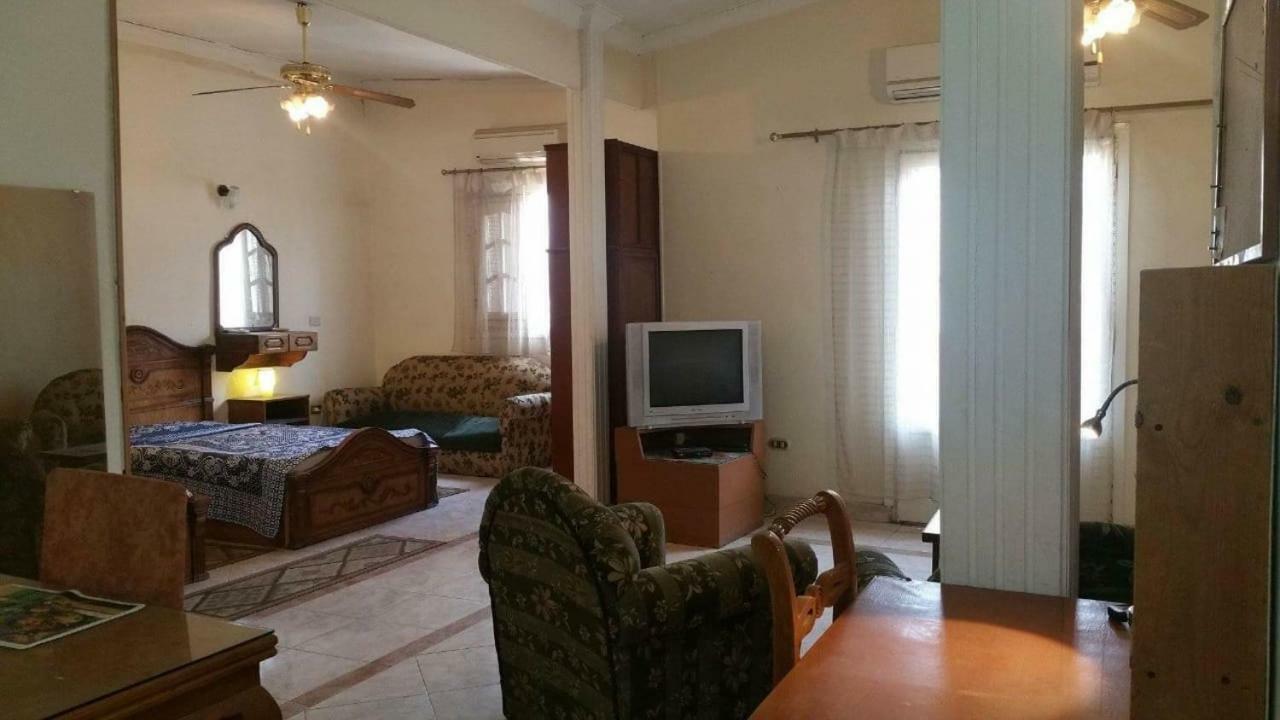 Elegant Heliopolis, Studio-Apartment Kairo Exterior foto